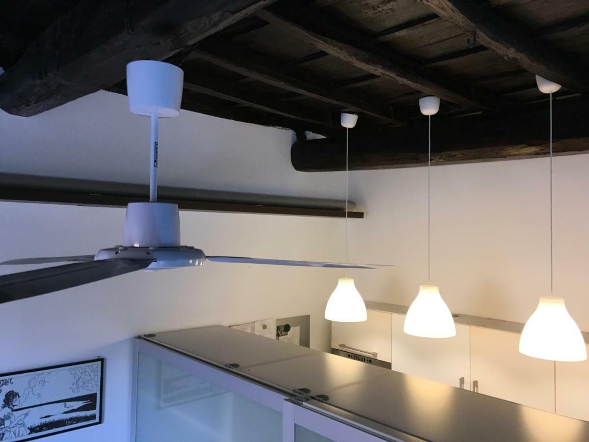 Cosy Trastevere Apartment Rome Exterior photo